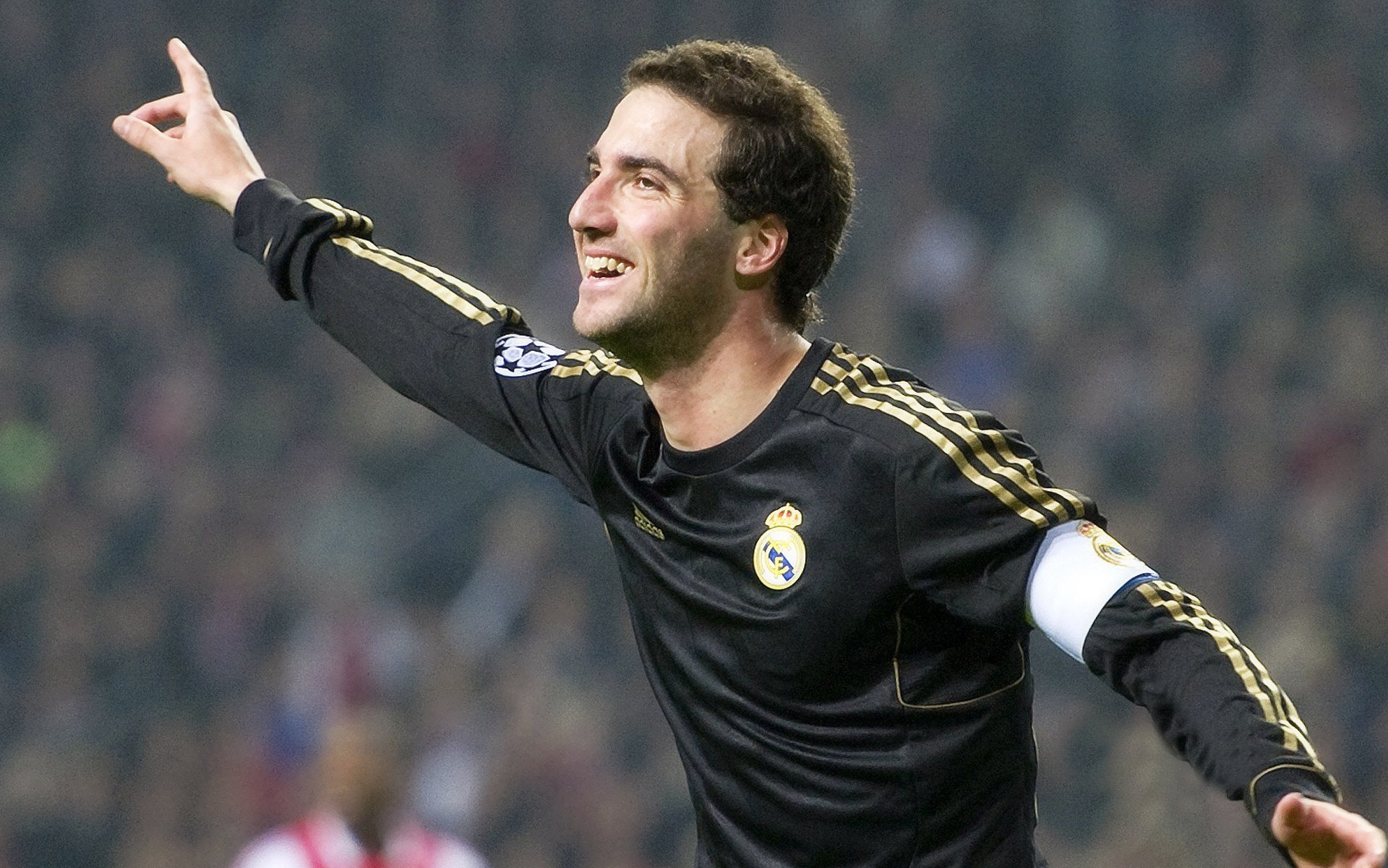 开云在线直播-欧冠席位激烈争夺，积分榜上的“生死战”，欧冠十大死亡之组