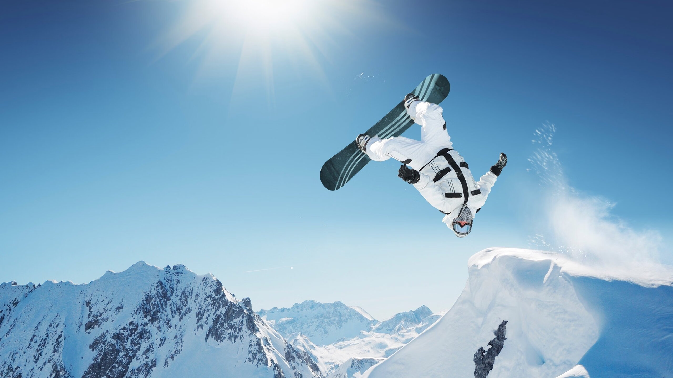 比赛精彩瞬间回放：本周炫技进球、神级扑救不断，精彩进球视频